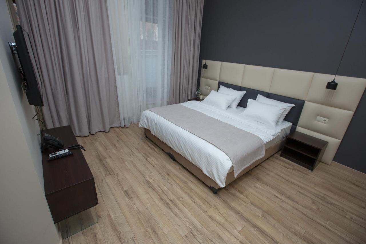 History Hotel تبليسي المظهر الخارجي الصورة